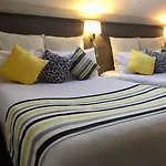 De L'avenue Hotel