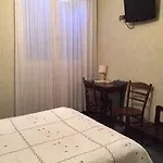 De L'avenue Hotel