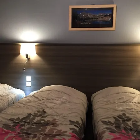 Hotel De L'avenue 2*