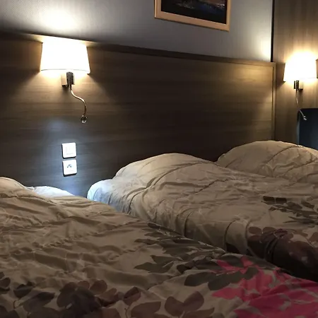 De L'avenue Hotel