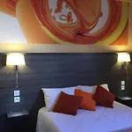 فندق De L'avenue 2*