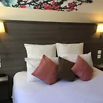 De L'avenue Hotel 2*