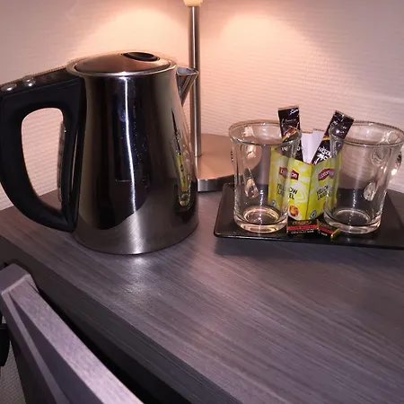 Hotel De L'avenue 2*