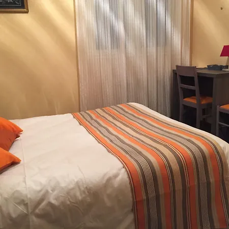 De L'avenue 2* Tarbes