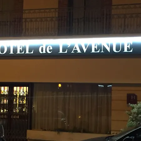 De L'avenue ホテル タルブ