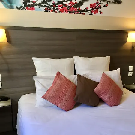 De L'avenue Hotel