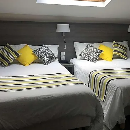 De L'avenue Hotel