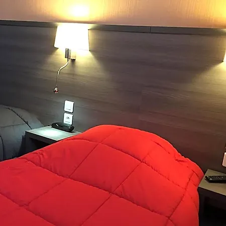 De L'avenue Hotel