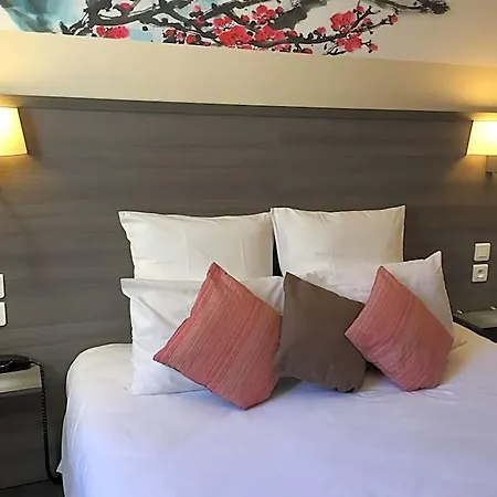 De L'avenue Hotel