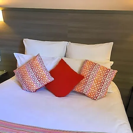 Hotel De L'avenue 2*