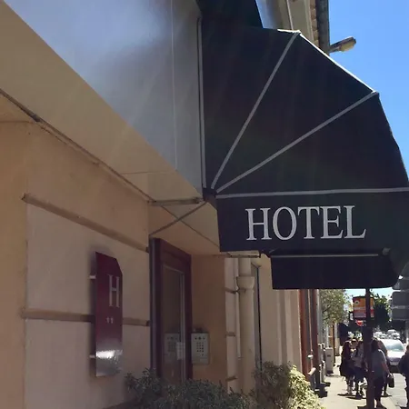 De L'avenue 2* تارْب